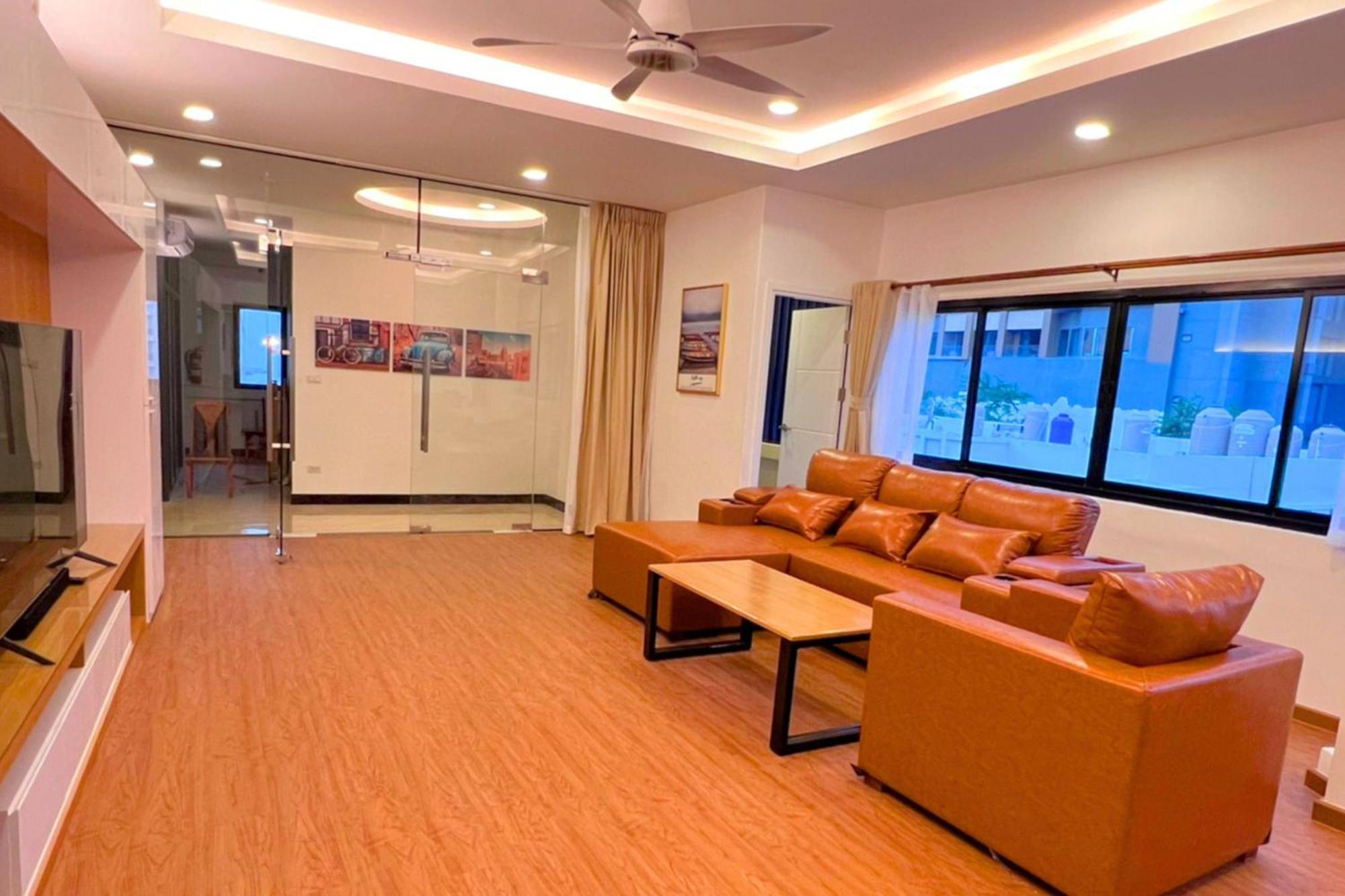 The Lodge Pattaya Ngoại thất bức ảnh
